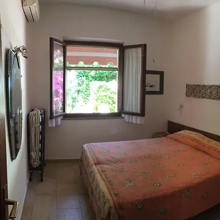 Monica Apartment
