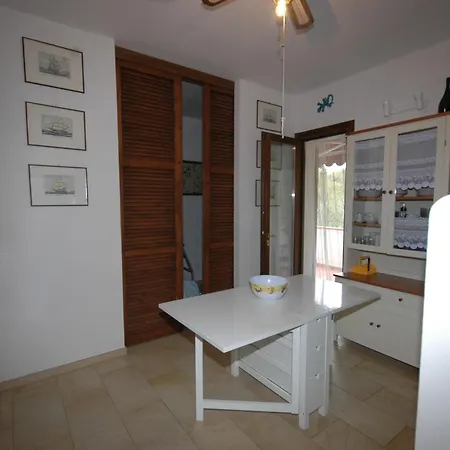 Monica Apartment *